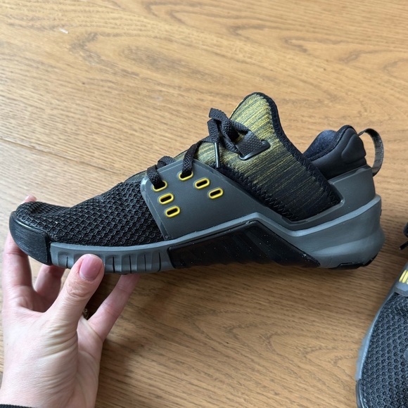 Nike Metcon 2 - Pittsburgh Steelers - NFL Football - EUC - Men’s Size 7 - Picture 8 of 10